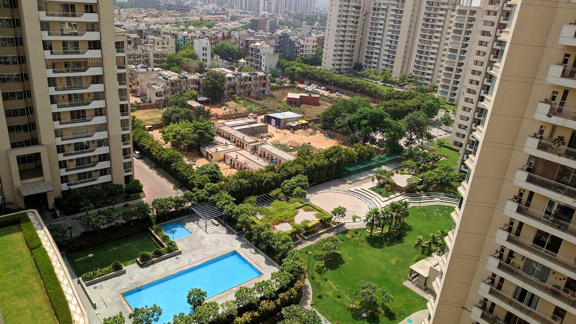 Residential area in Gurgaon with swimming pool